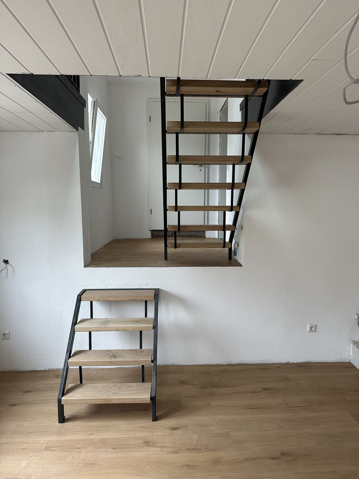 Stahltreppe frontal